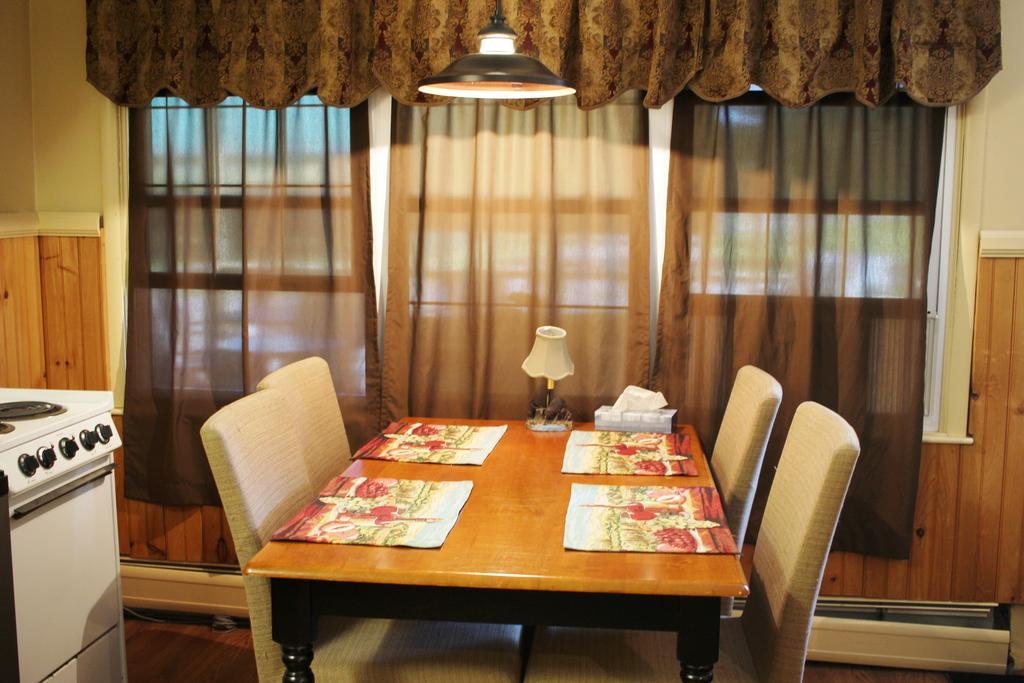 Northern Family Motel Потсдам Экстерьер фото